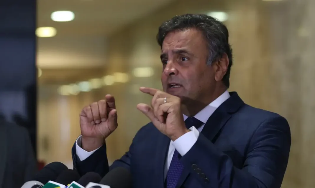 Pesquisa aponta que Aécio Neves é rejeitado por 54% dos eleitores Pesquisa aponta que Aécio Neves é rejeitado por 54% dos eleitores