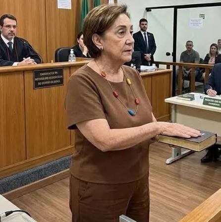 Justiça rejeita novo pedido liminar e mantém decisão sobre cassação de ex-prefeita de Icém Justiça rejeita novo pedido liminar e mantém decisão sobre cassação de ex-prefeita de Icém